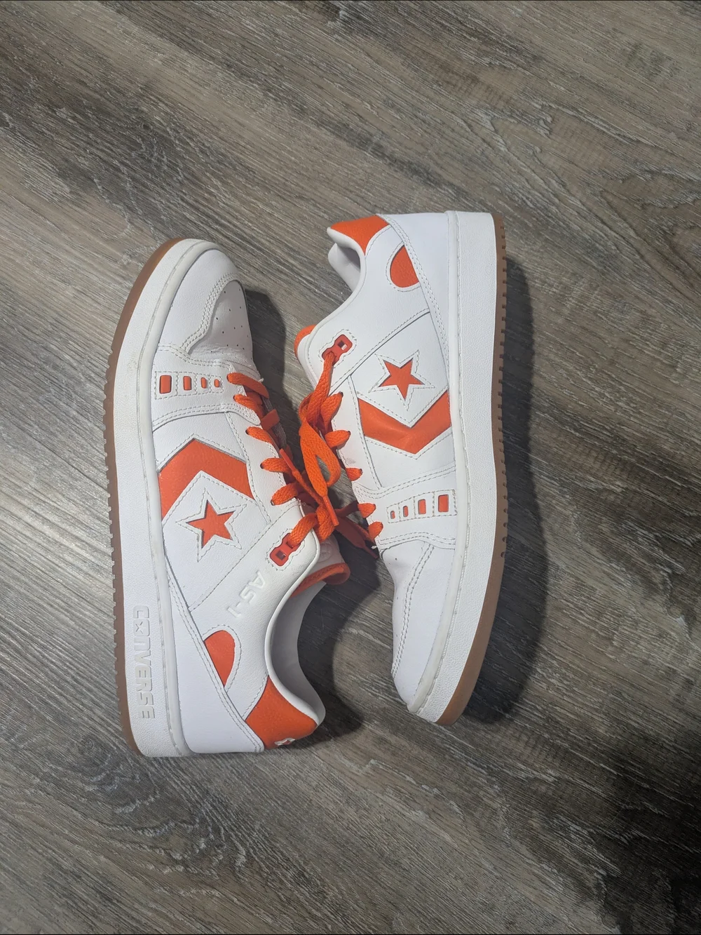 Converse classic low
