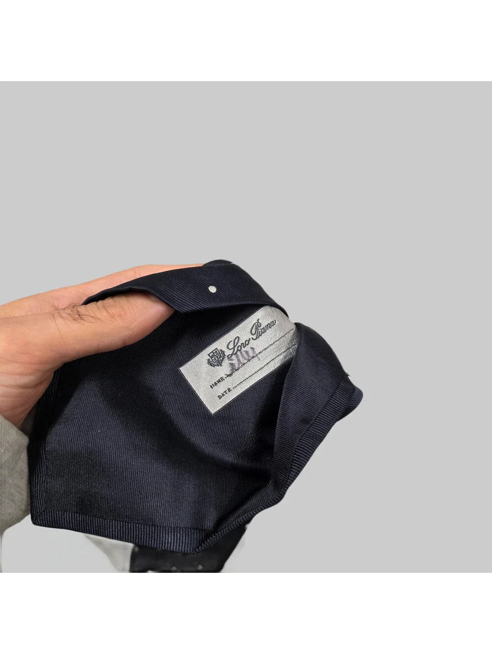 Loro Piana grade excellent