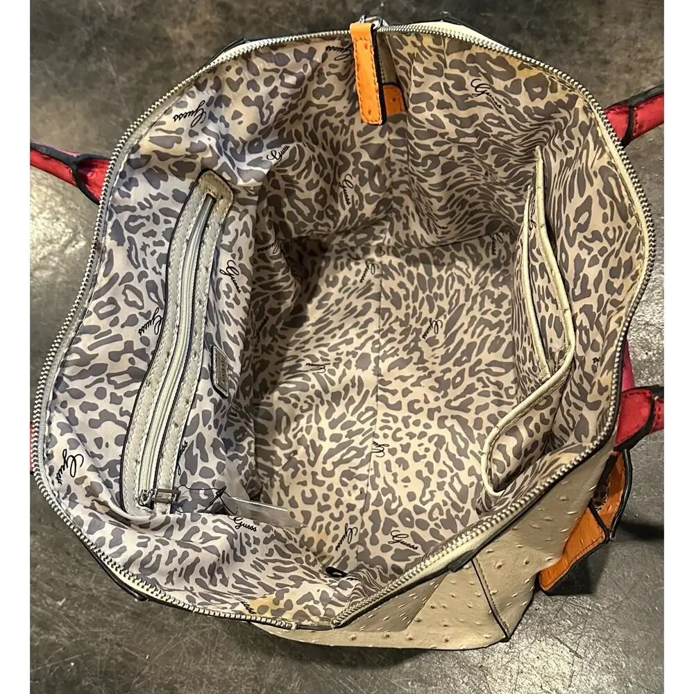 Guess 100% wallet
