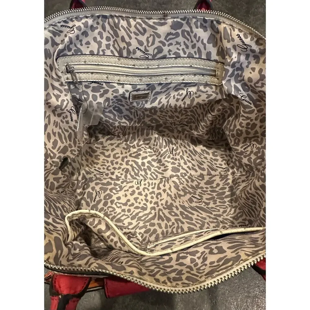 Guess pictures faux