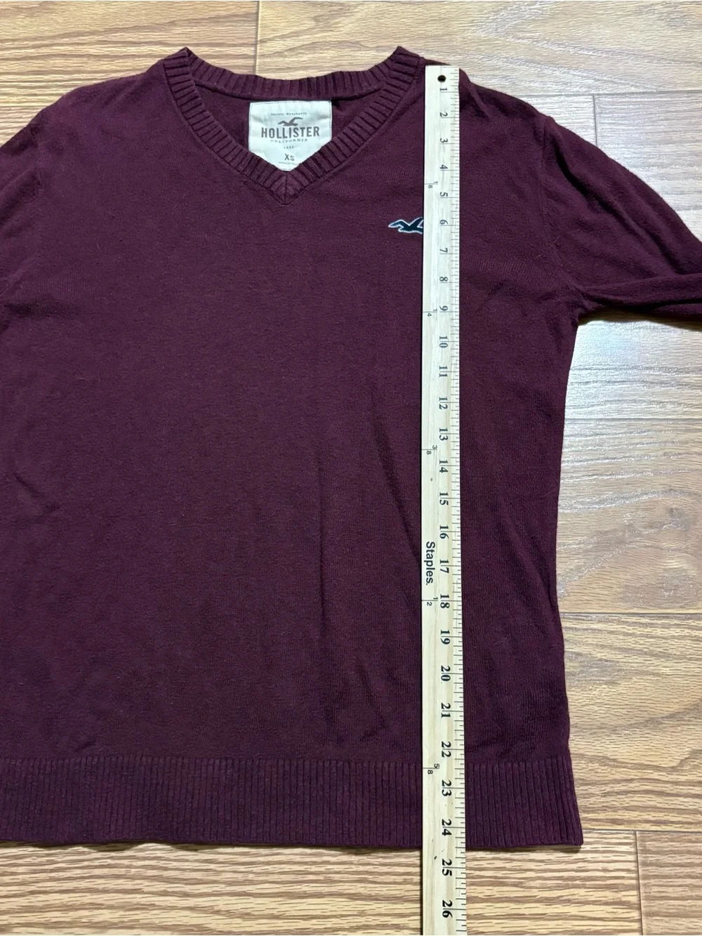 Y2K 2000s Hollister Burgundy Fall Academia V Neck Knit Men’s Sweater XS Preppy