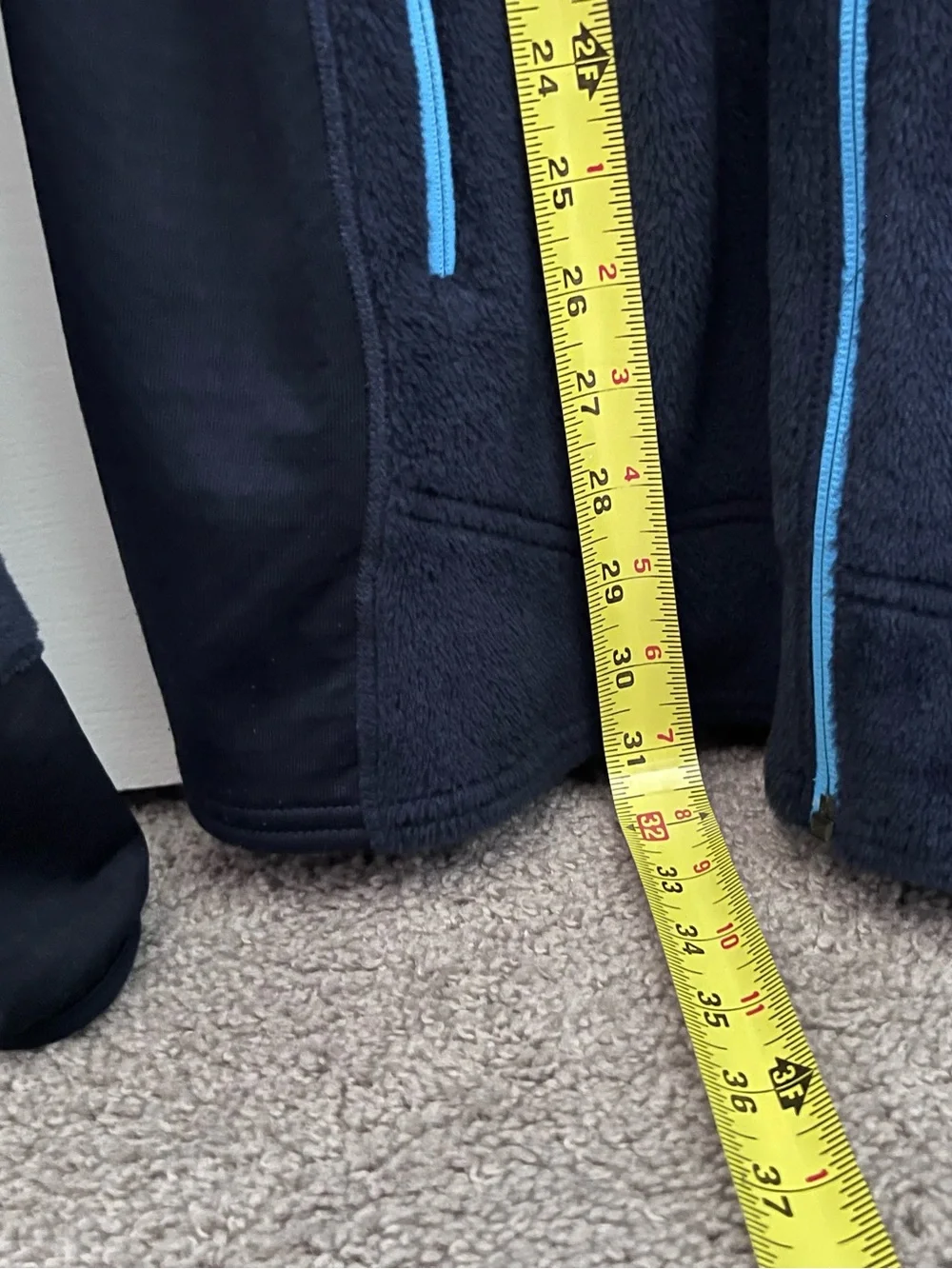 Patagonia Men’s Large Blue R2 Regulator fleece full zip fleece jacket