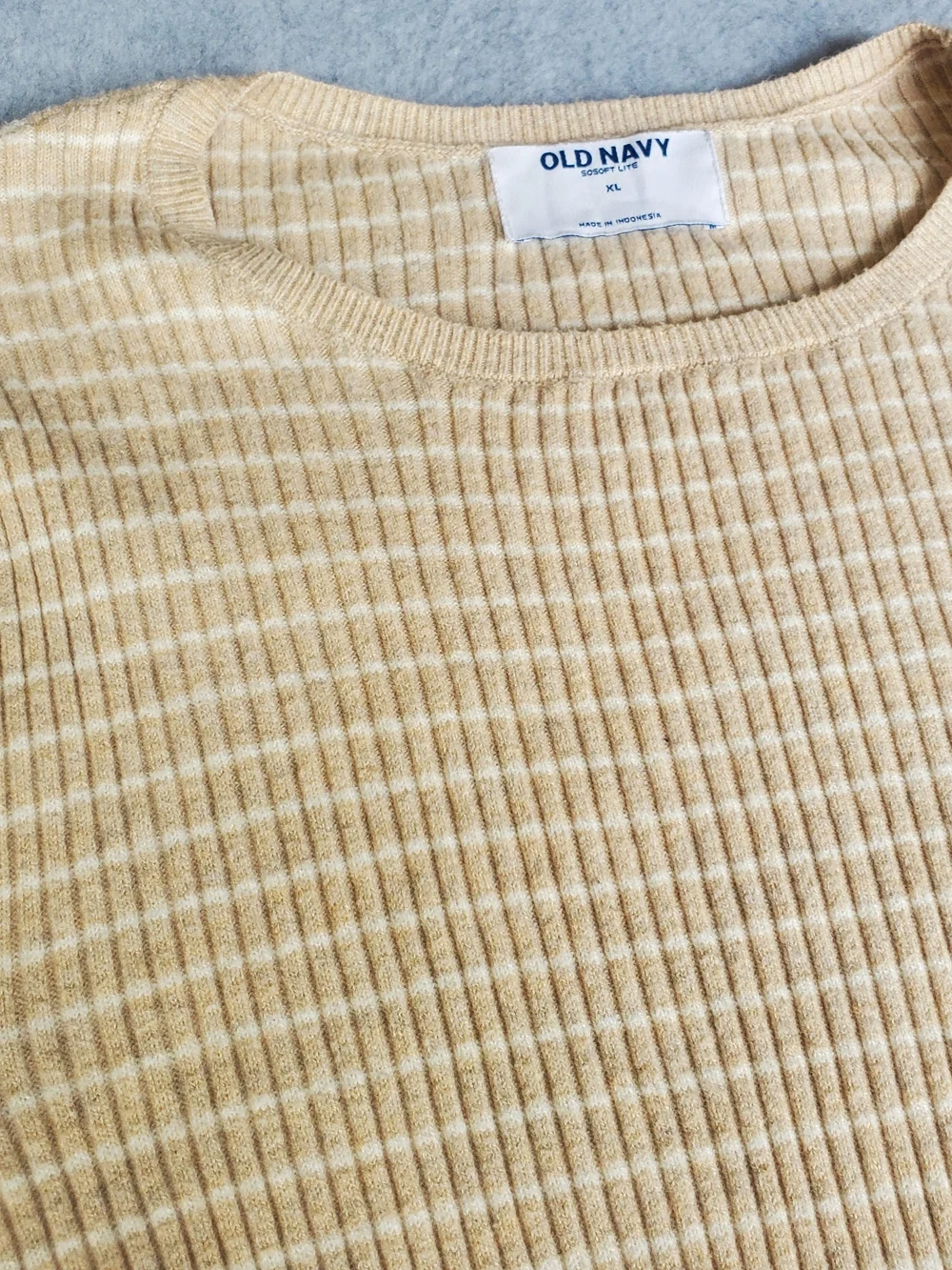 Old Navy Womens Long-Sleeve Ribbed Crewneck Sweater - Beige