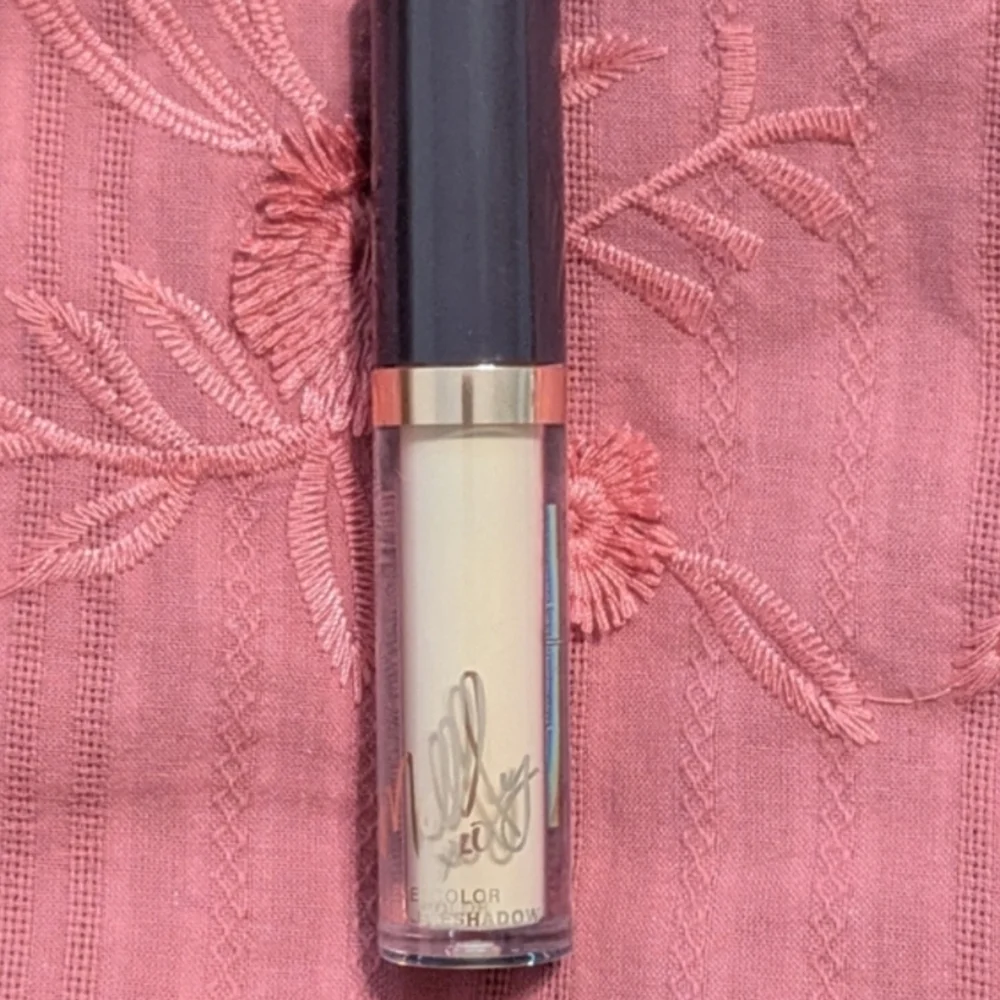 Mally Beauty look liquid new