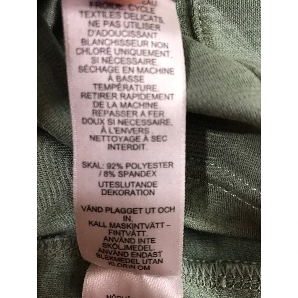 Vineyard Vines please thank mens