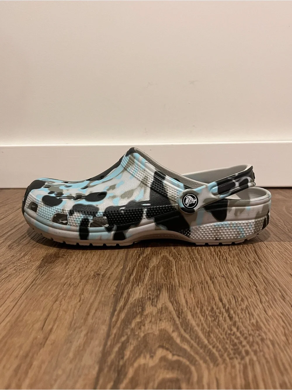 CROCS clean fishing