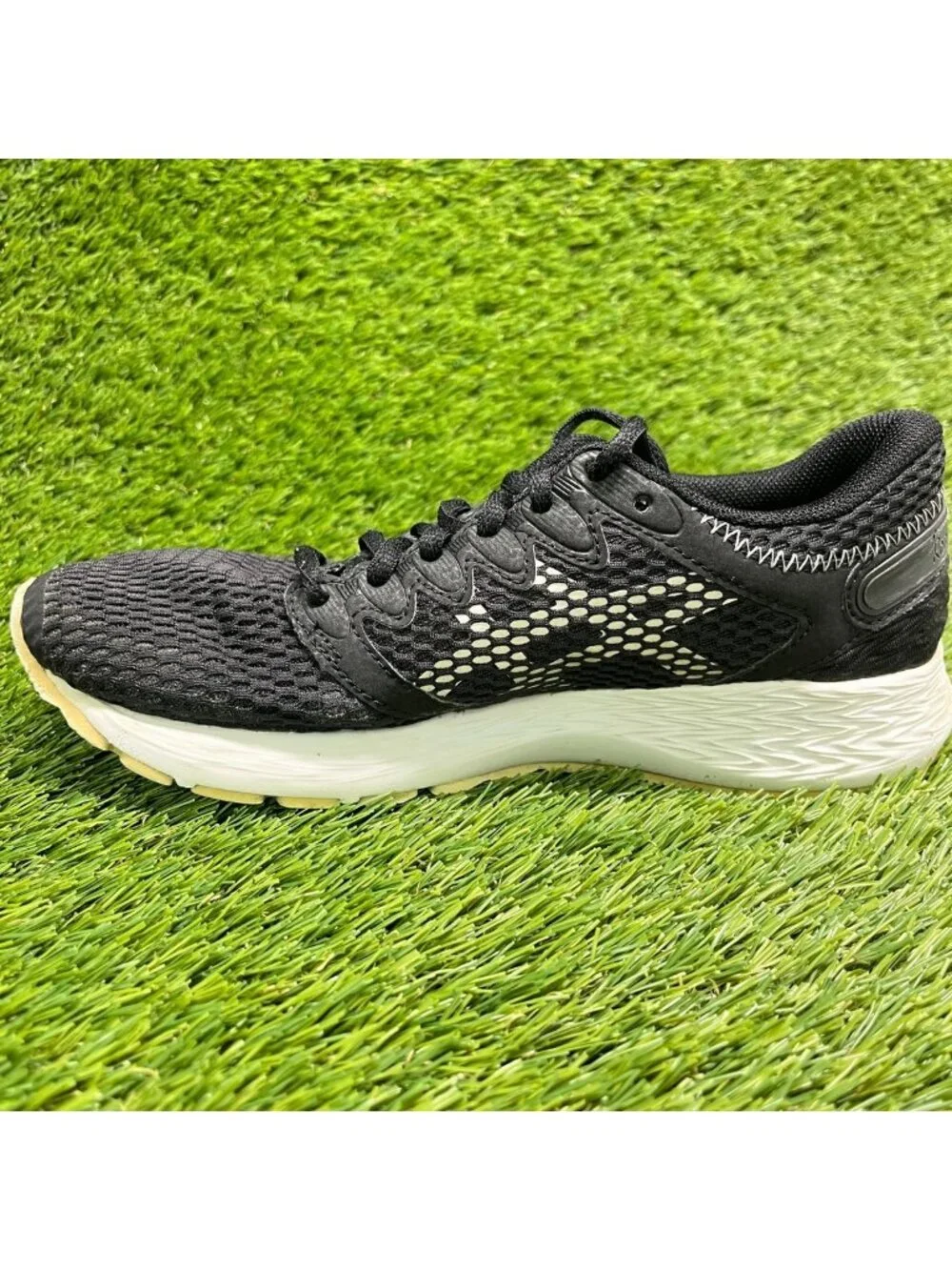 Asics RoadHawk FF2 Womens Size 6.5 Black White Athletic Running Shoes Sneakers