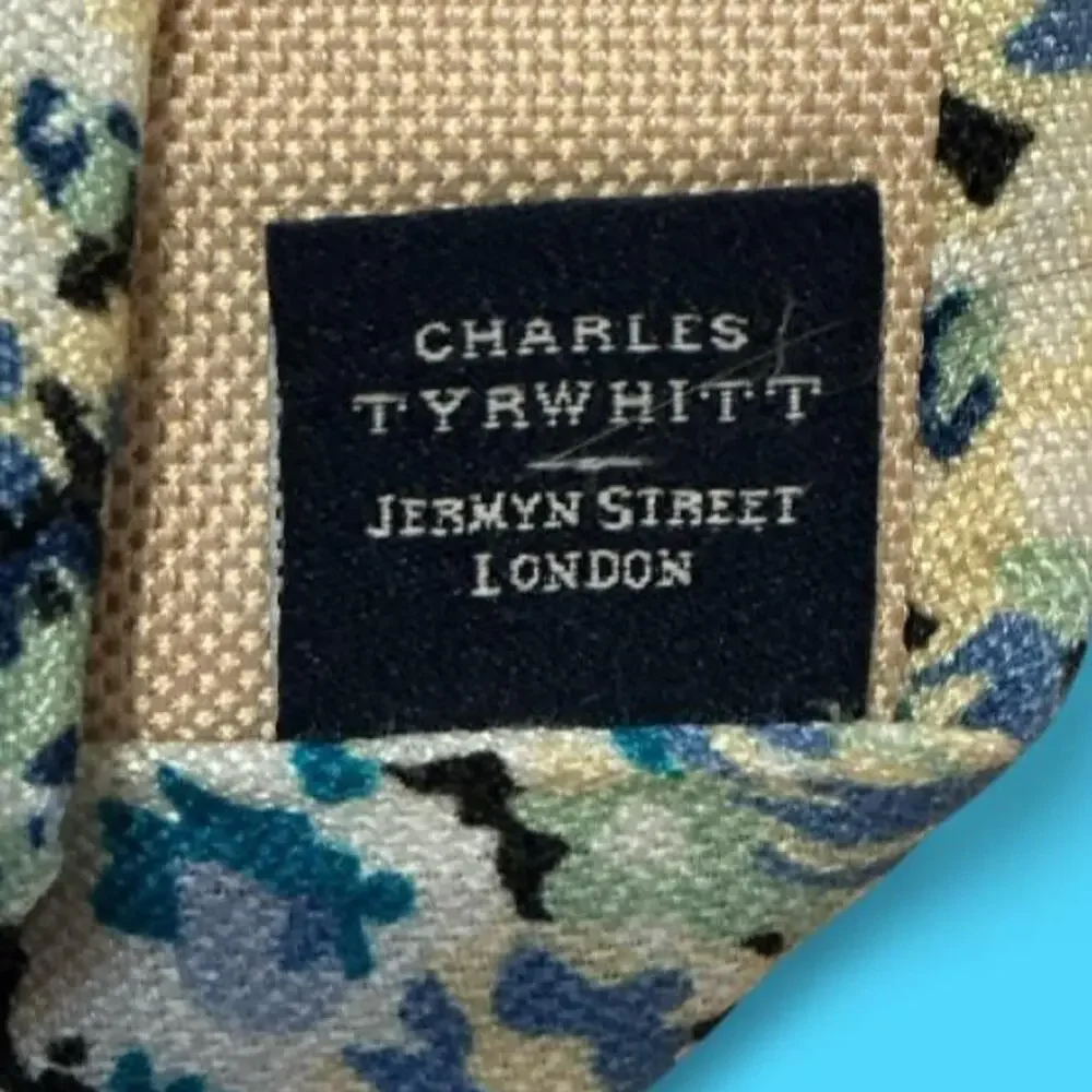 Charles Tyrwhitt together tie pre