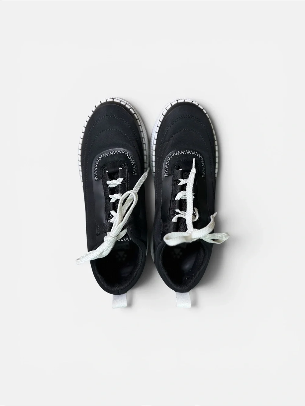 Cougar Size 8 Black Platform Sneakers with White Accents