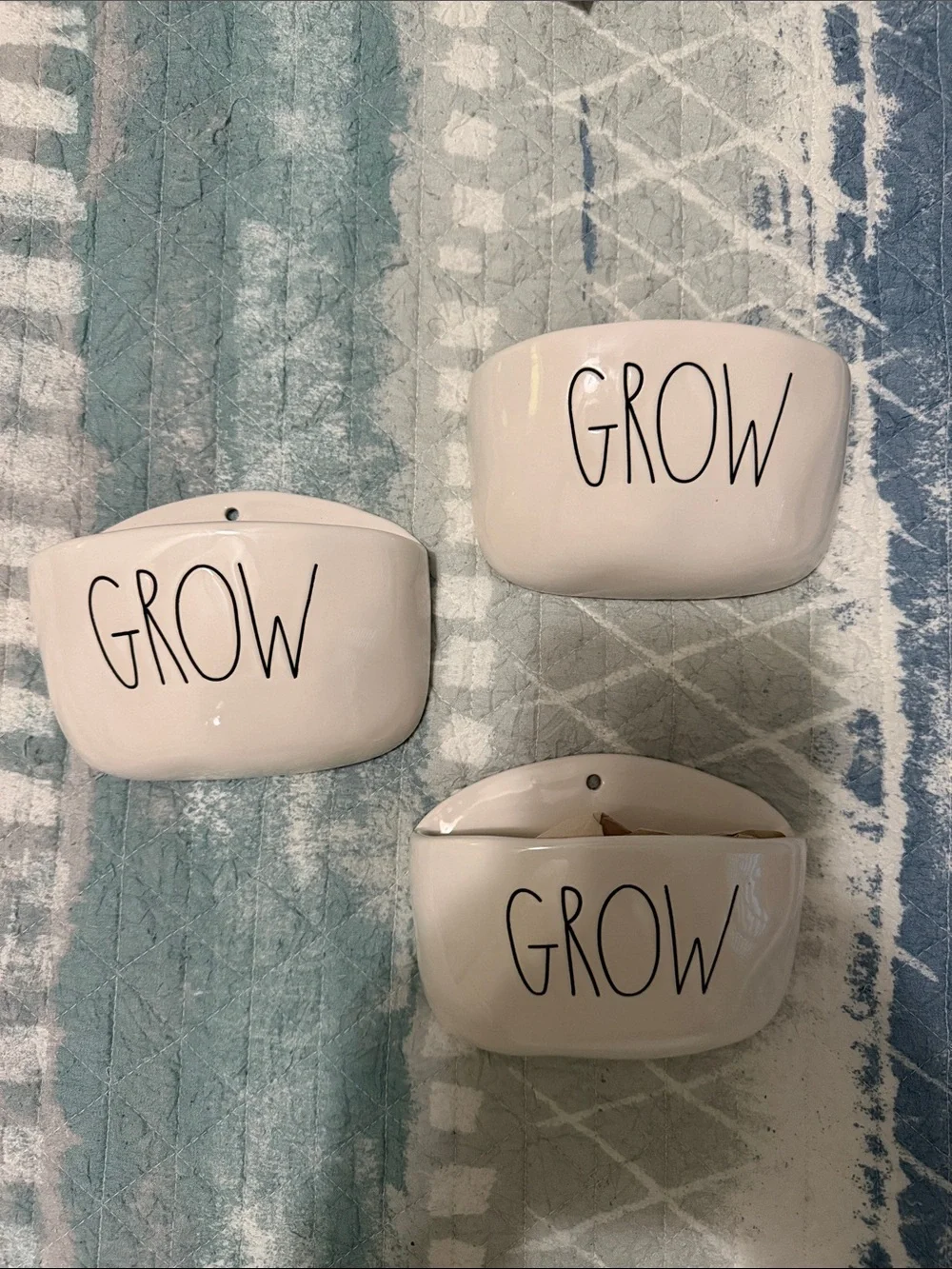 Rae Dunn Wall Planter Set - White Ceramic 'GROW' Hanging Pocket.  NWT