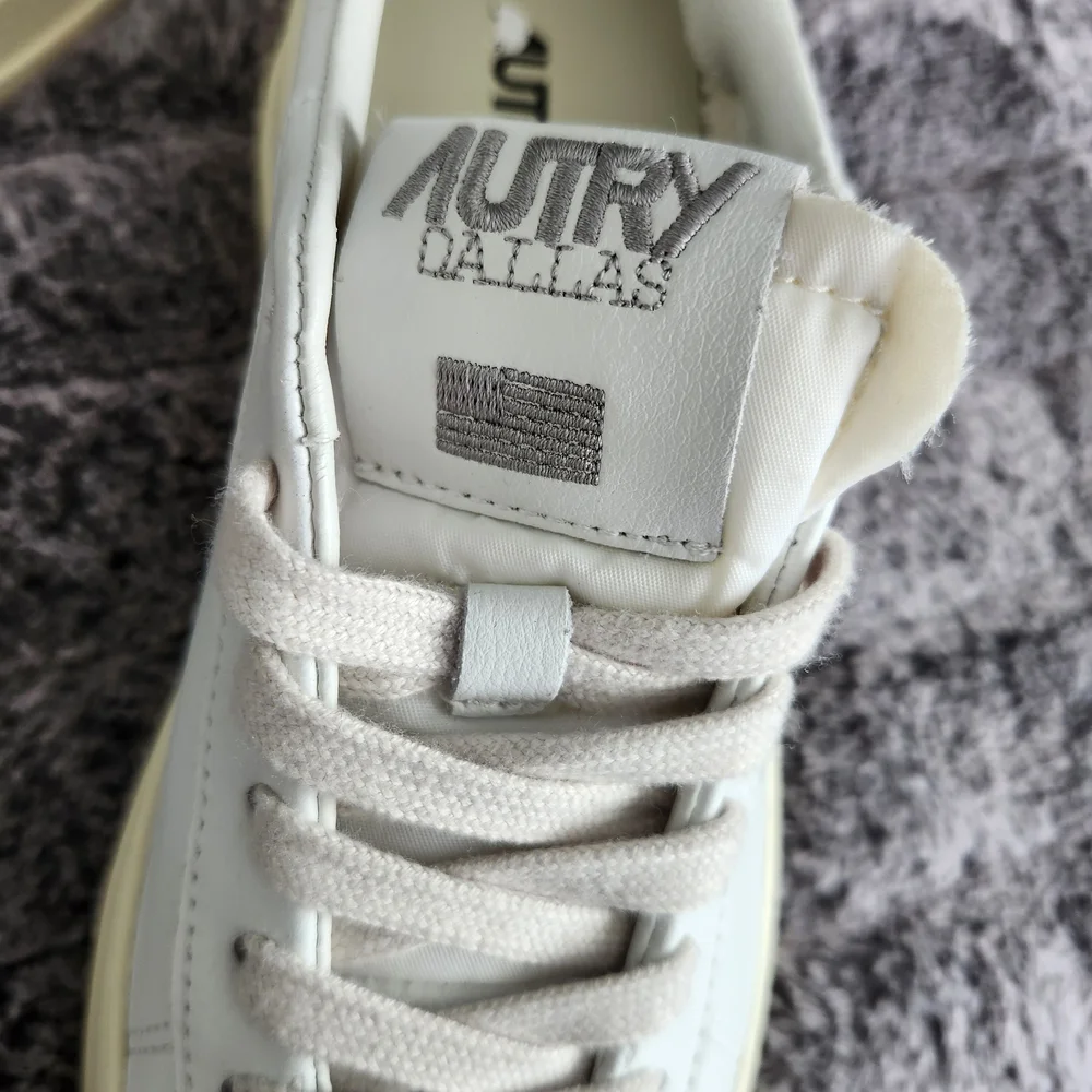 Autry Kids White and Pink Sneakers