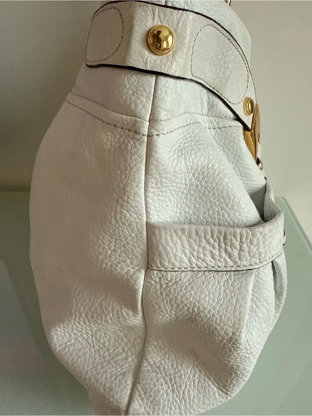 b. makowsky soft white