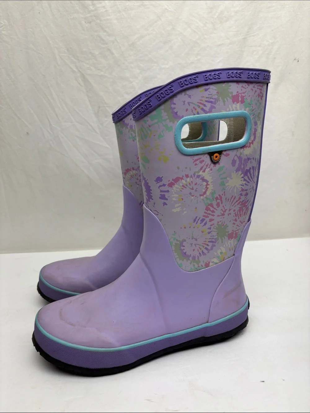 Bogs colorful floral