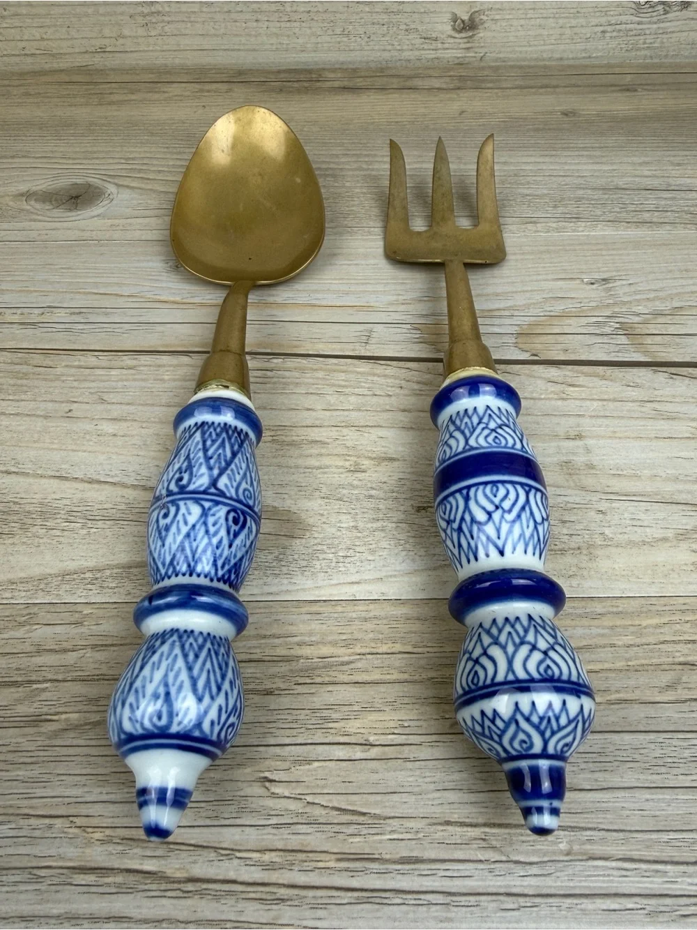 N/A brass serving