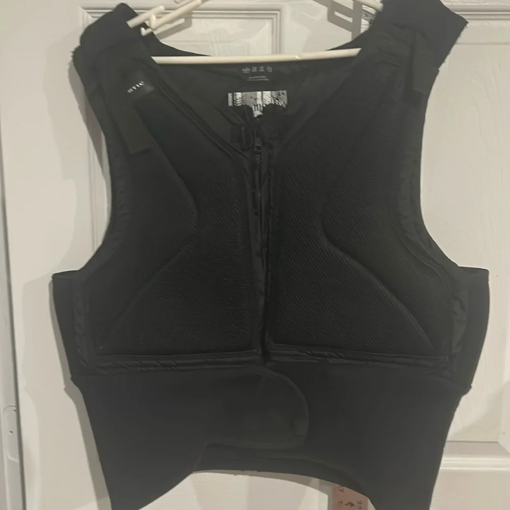 XXL 🏊 🌊 Mystic Impact Shield Vest‎ Black