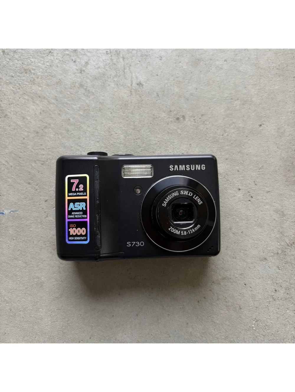 Samsung S730 Digital Camera 7.2 Megapixels Compact Point and