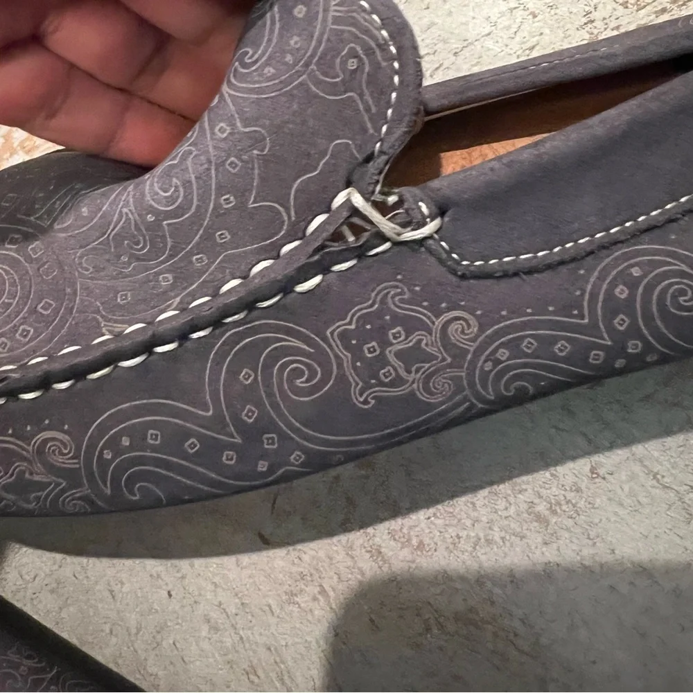 Robert Graham stylish leather
