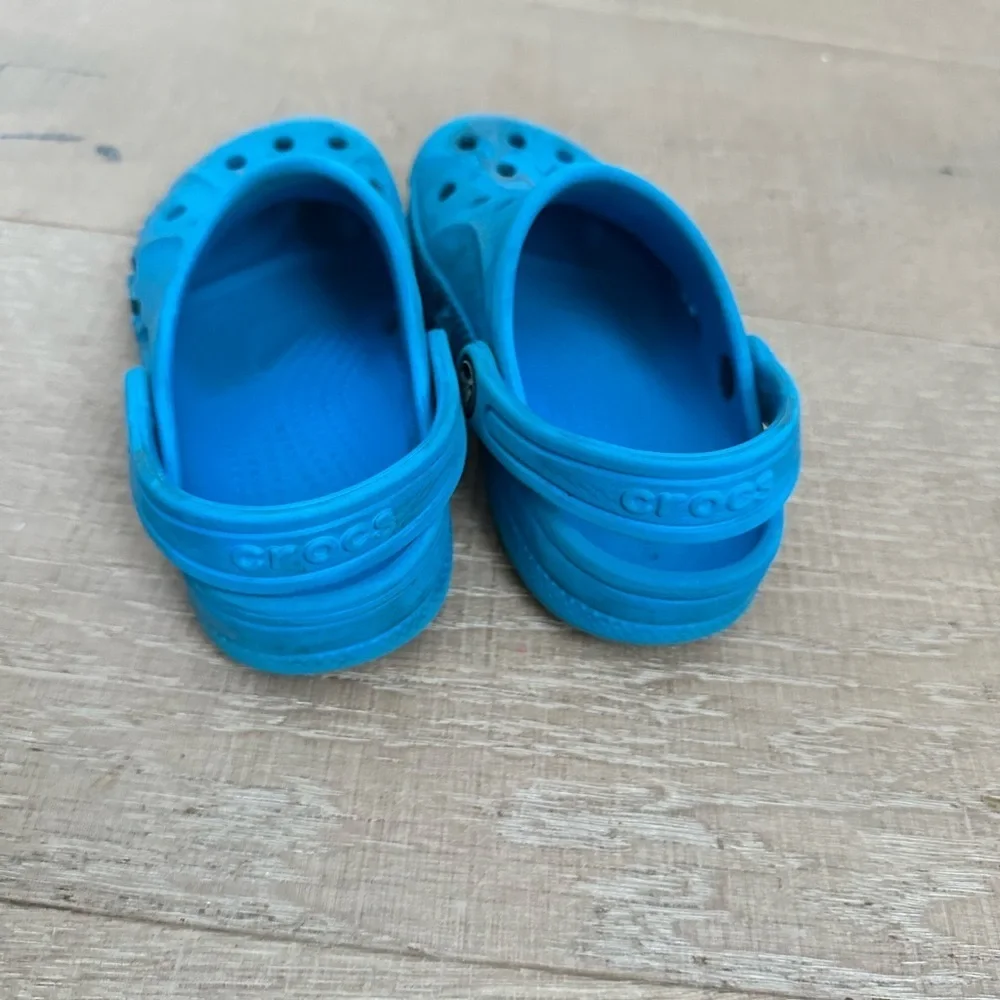 CROCS vibrant blue
