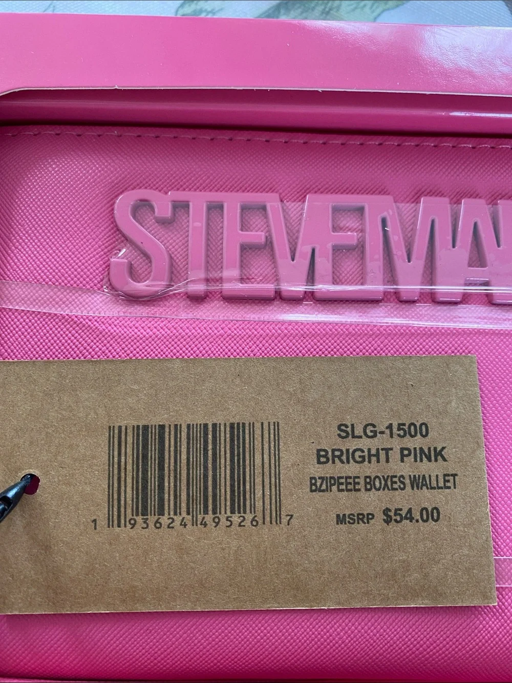 Steve Madden Bright Pink Wristlet Wallet new in box