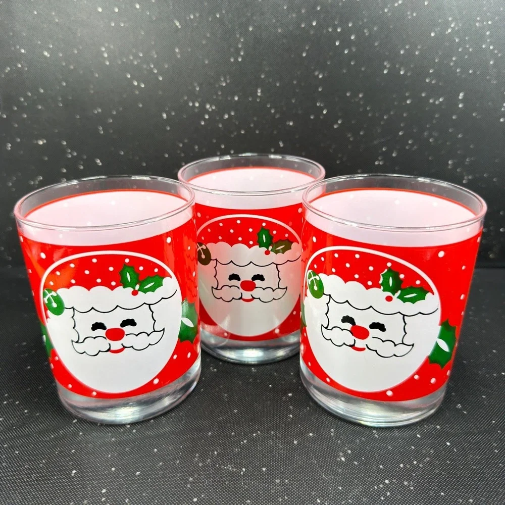 Tom Collins three decor