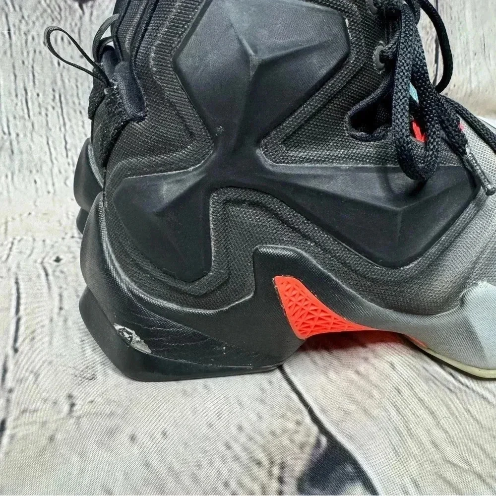Nike Lebron On Court Athletic Sneakers Shoes size 10.5