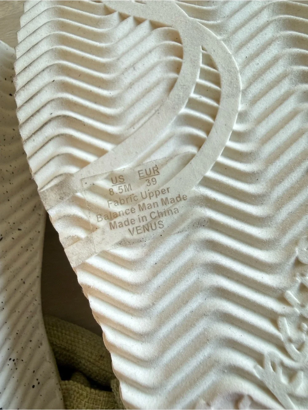 Sam Edelman features brand