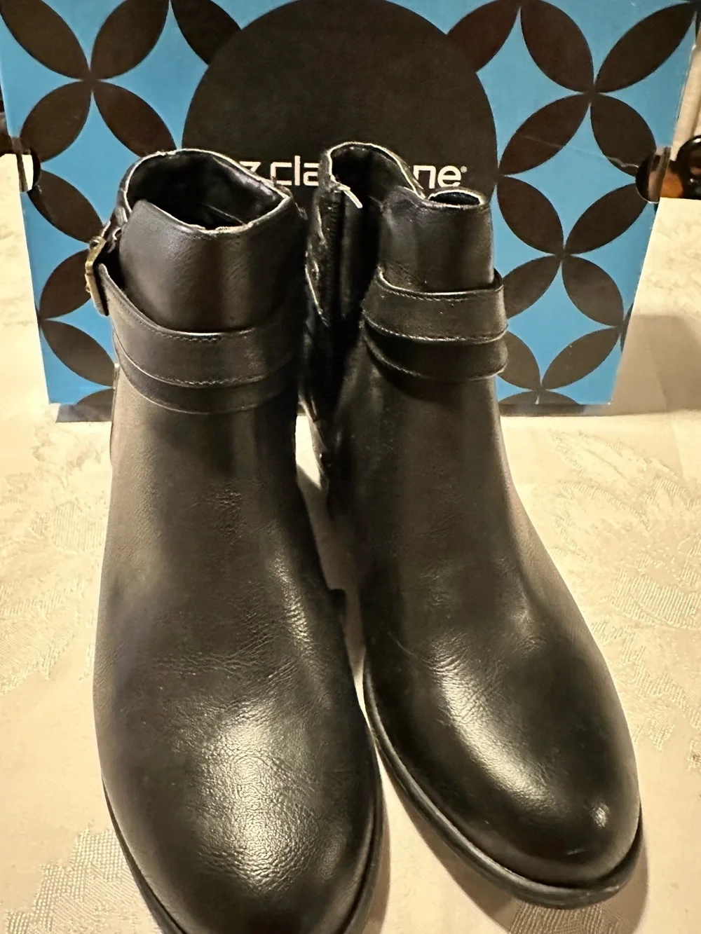 Liz Claiborne liz claiborne