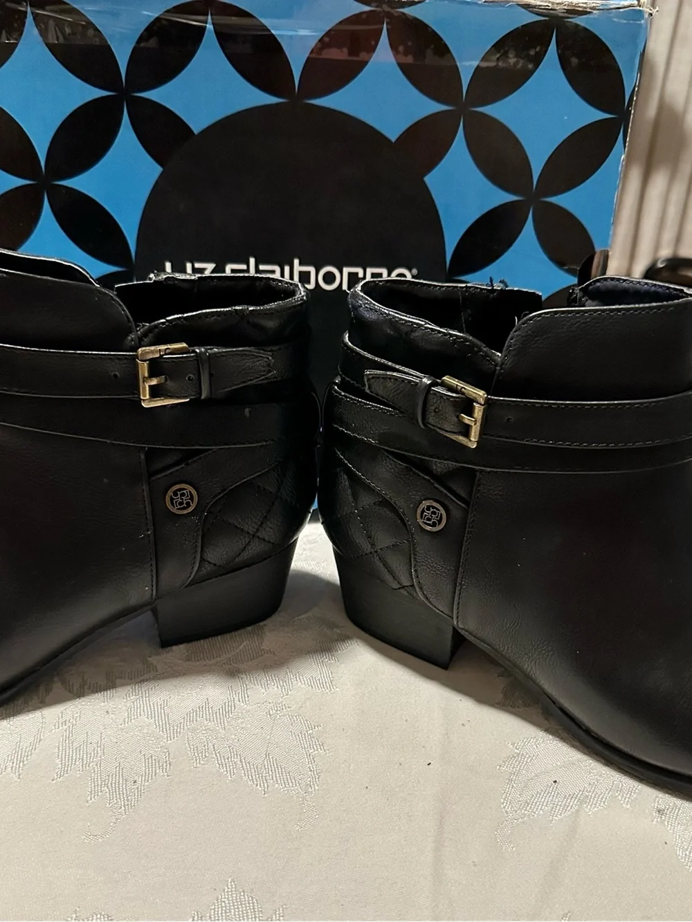 Liz Claiborne liz claiborne