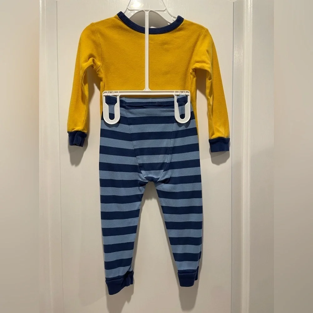 Gap Yellow and Blue Kids Pajamas with Moose Design size 18-24 months