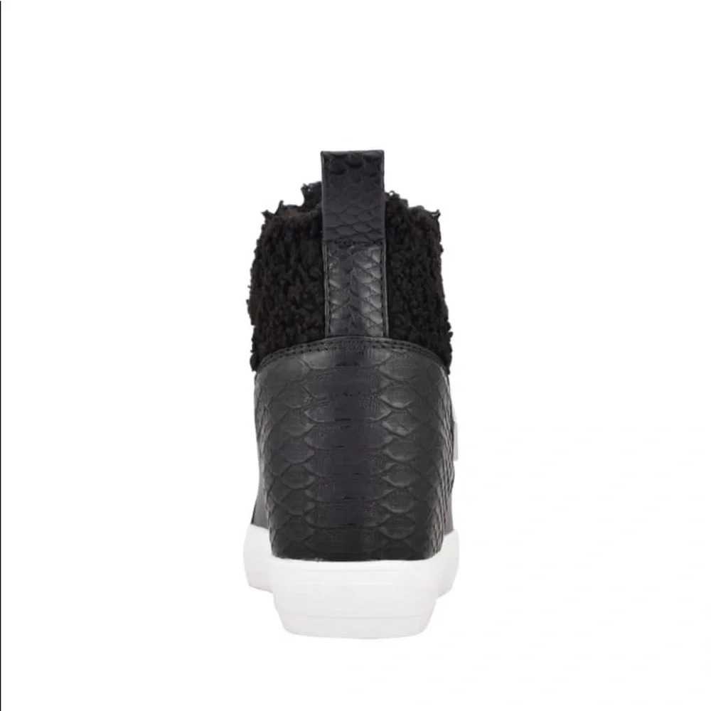 Guess featuring trim elevated