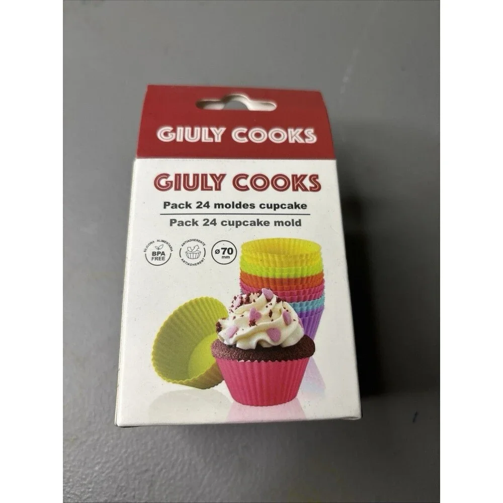 Brand New Reusable Silicone Baking Cups Multicolor Pack of 24