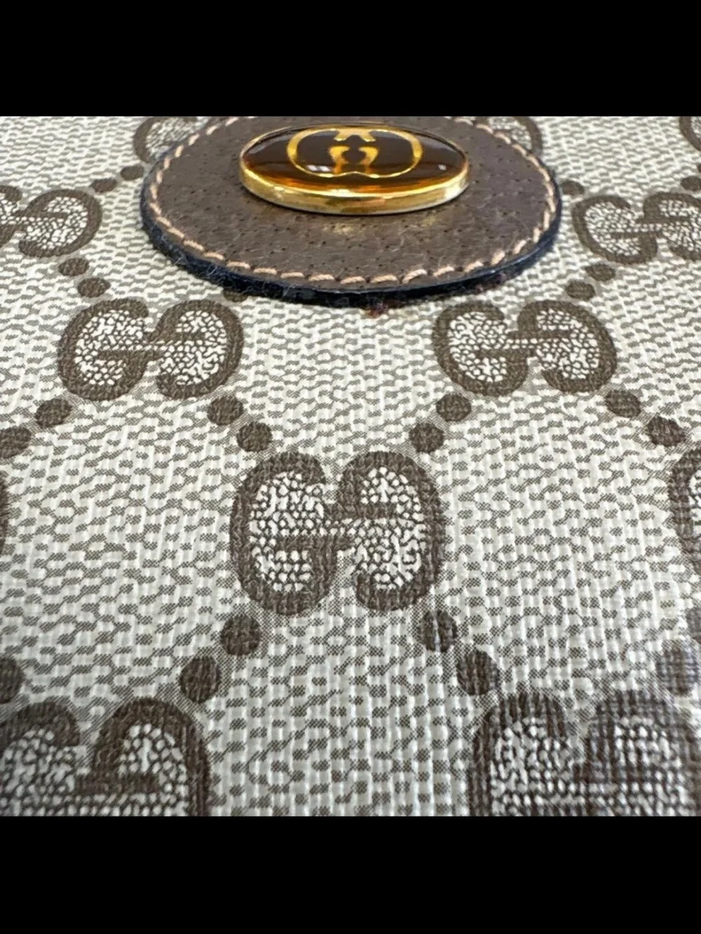 Gucci crossbody strap