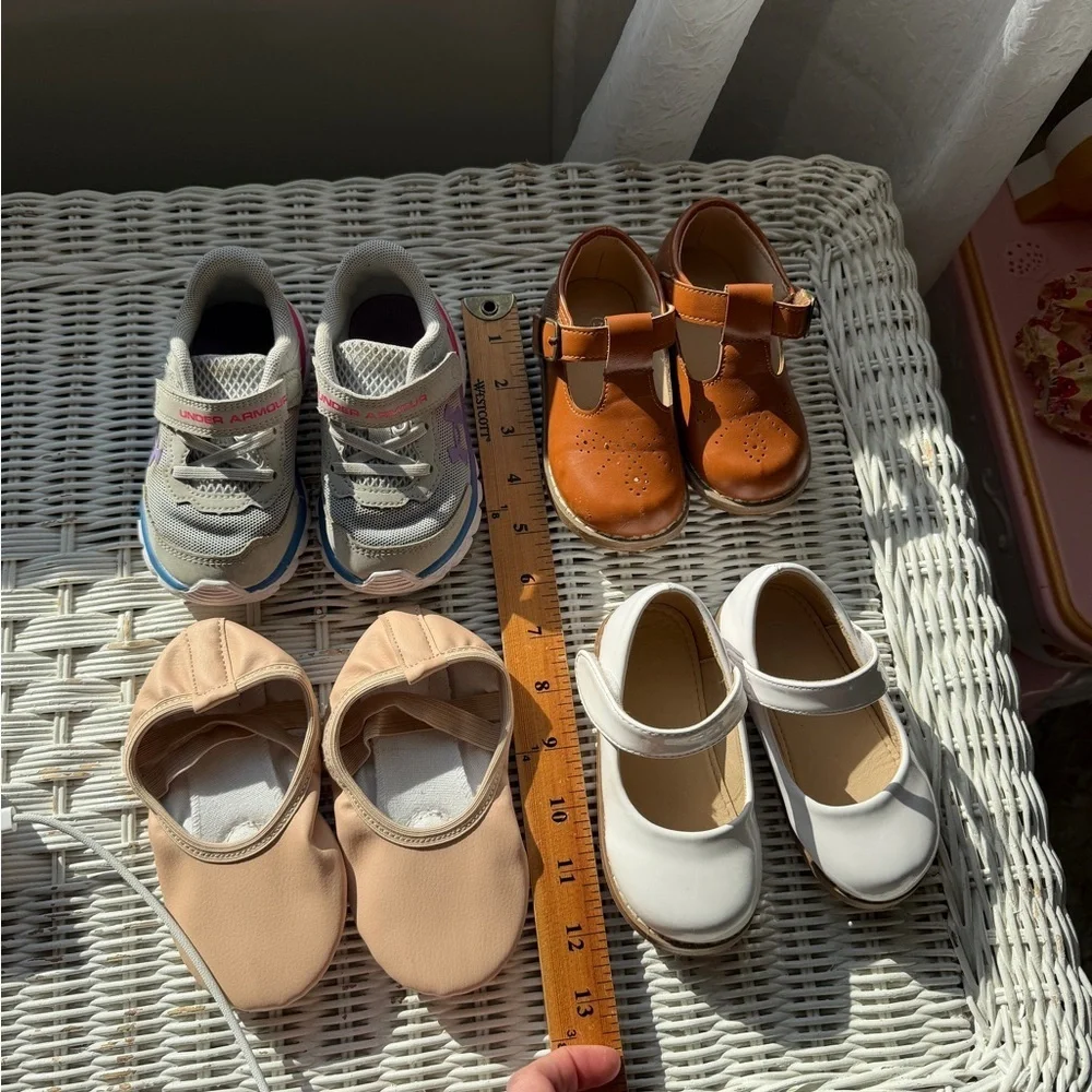 Bundle of toddler shoes
