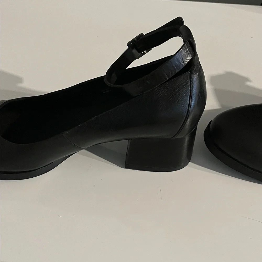 Kork-Ease sleek black