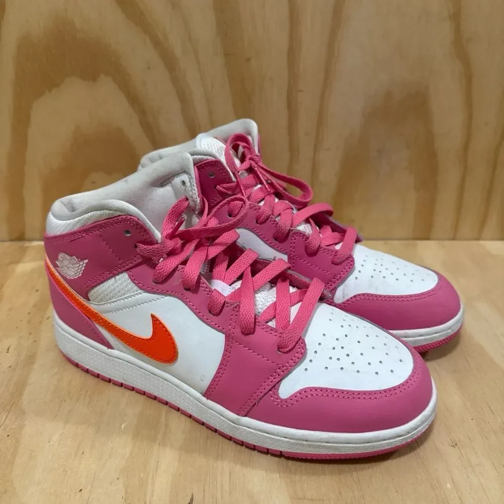 Nike Air Jordan 1 Mid Pinksicle Safety Orange Pink DX3240-681 GS Women’s Sz 8