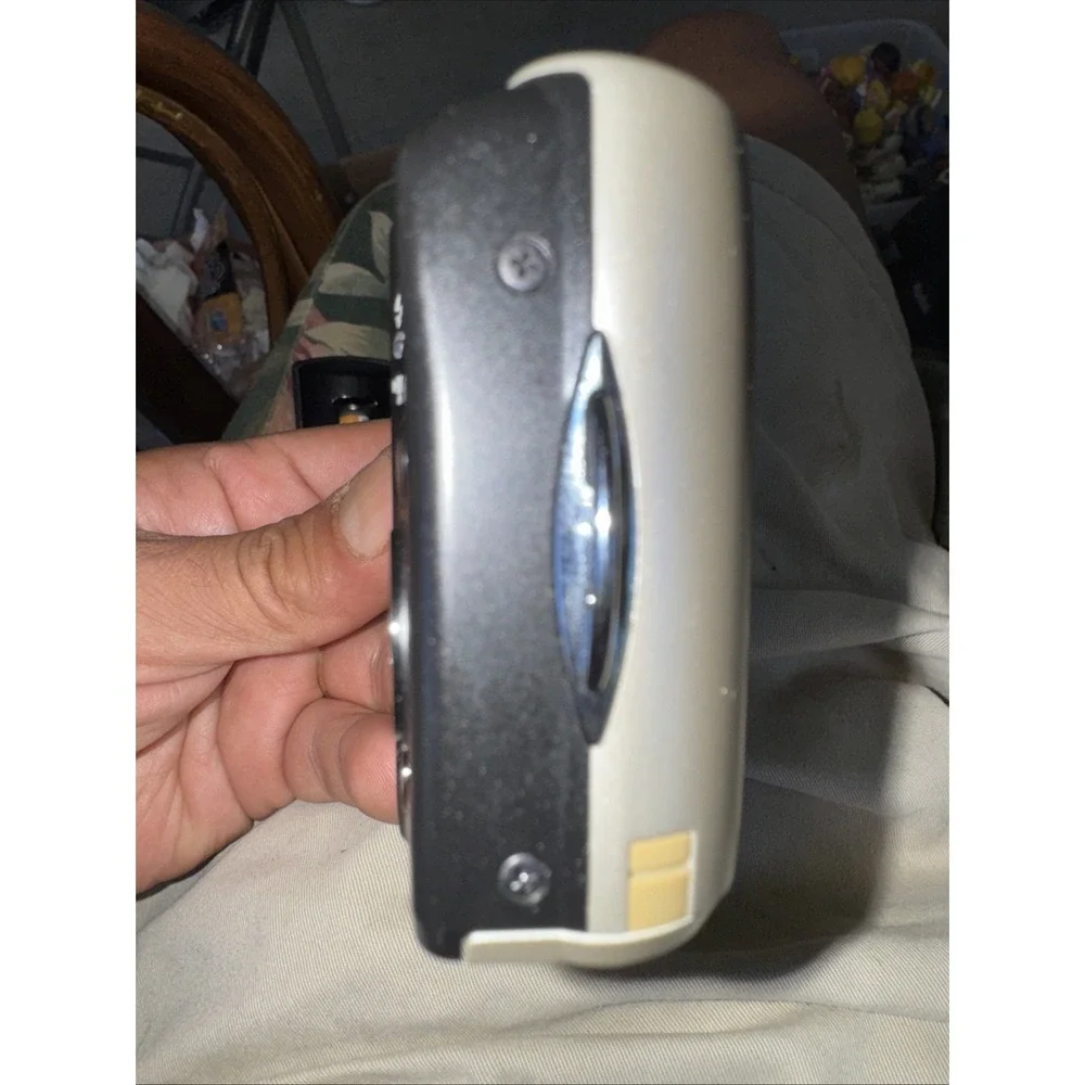 Nikon COOLPIX L22 12.0MP Silver Digital Camera - Lens Error - (READ)‎