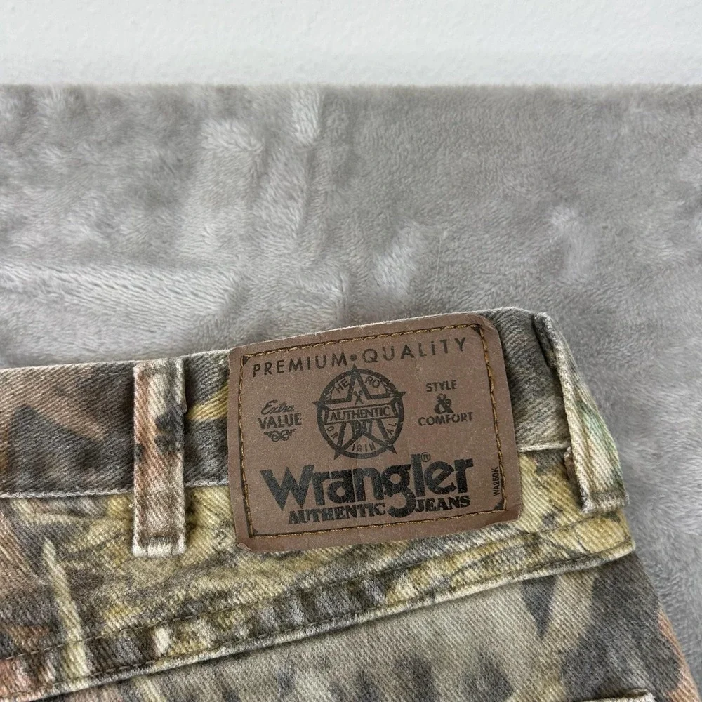Wrangler loops mid