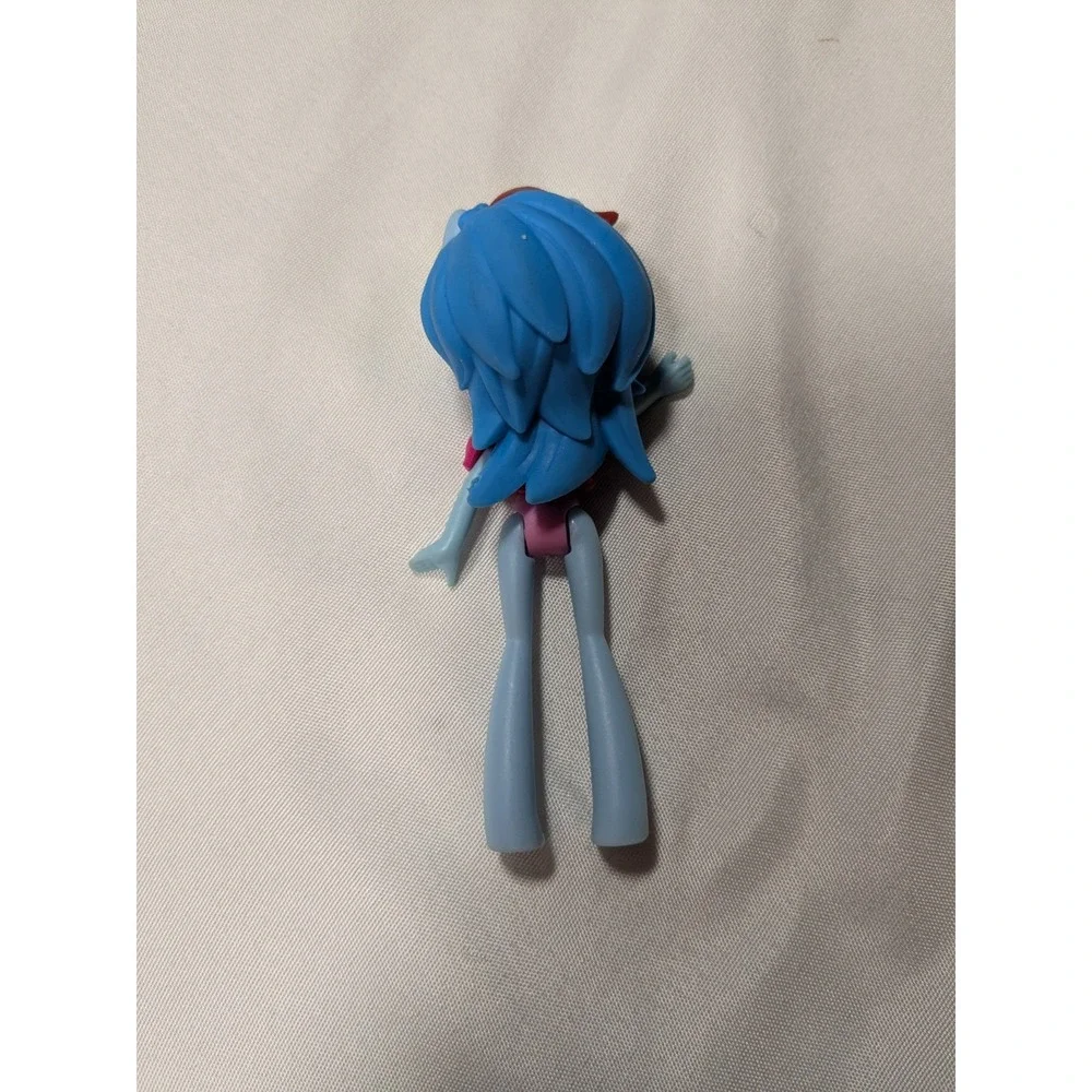 Hasbro petals rainbow