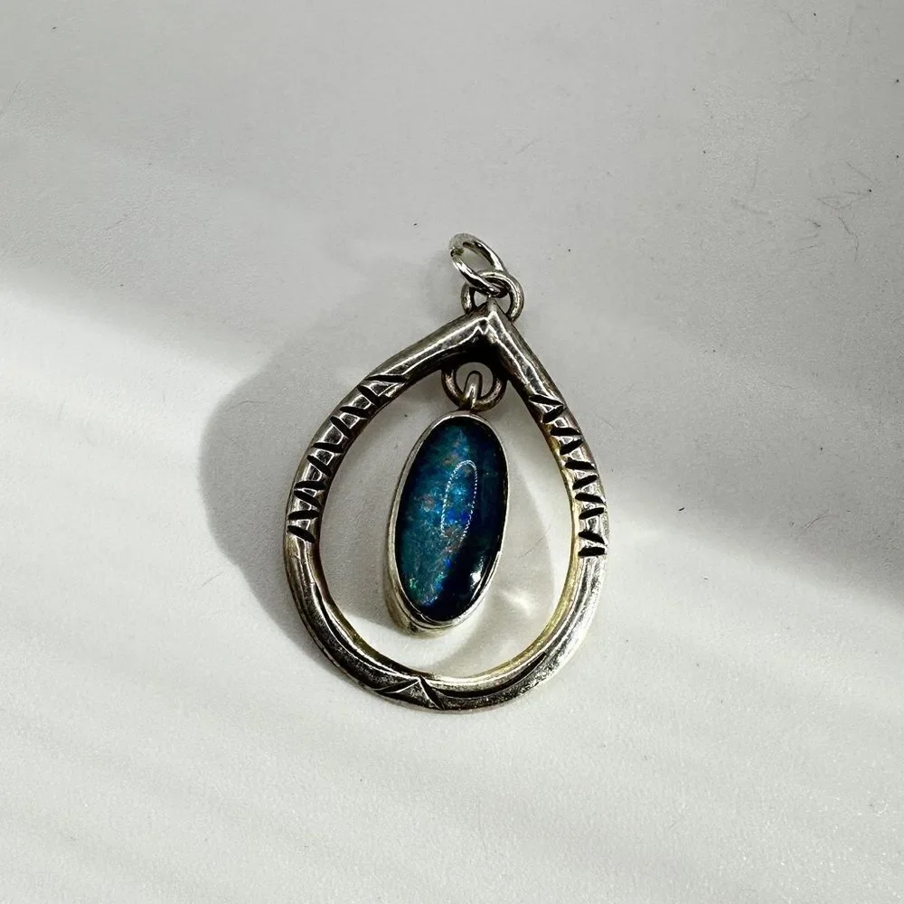 N/A gift western pendant