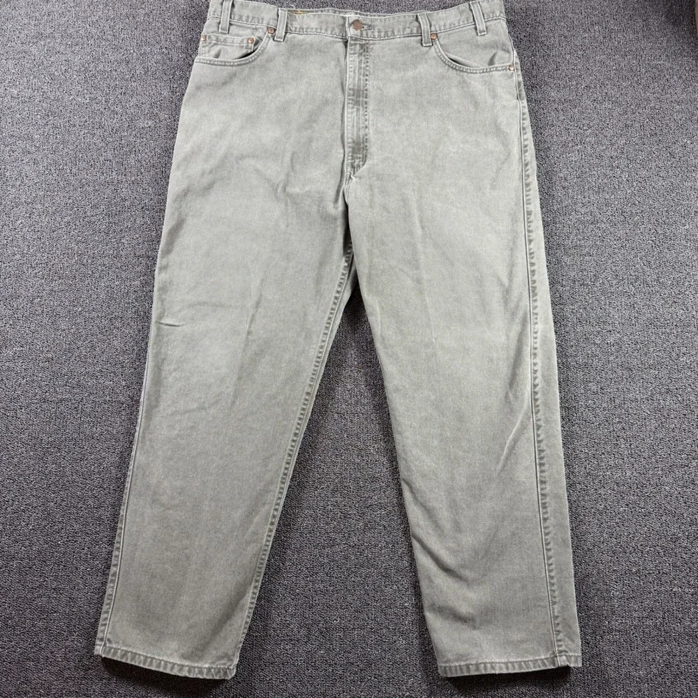Levis ships usps