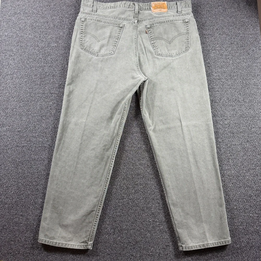 Levis ships usps