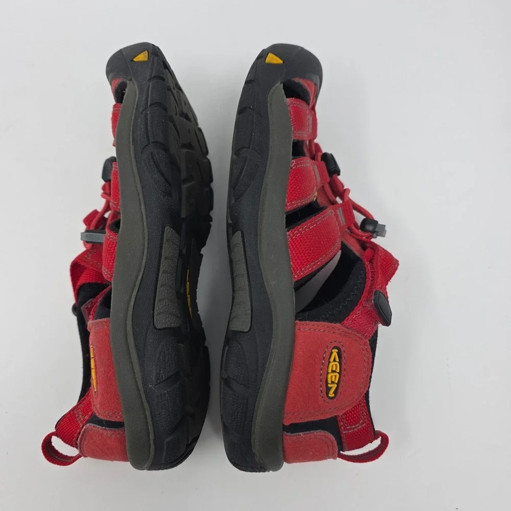 Keen outdoor them made