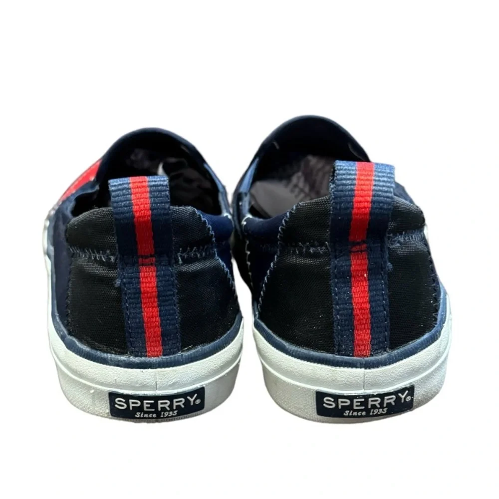 Sperry crest twin