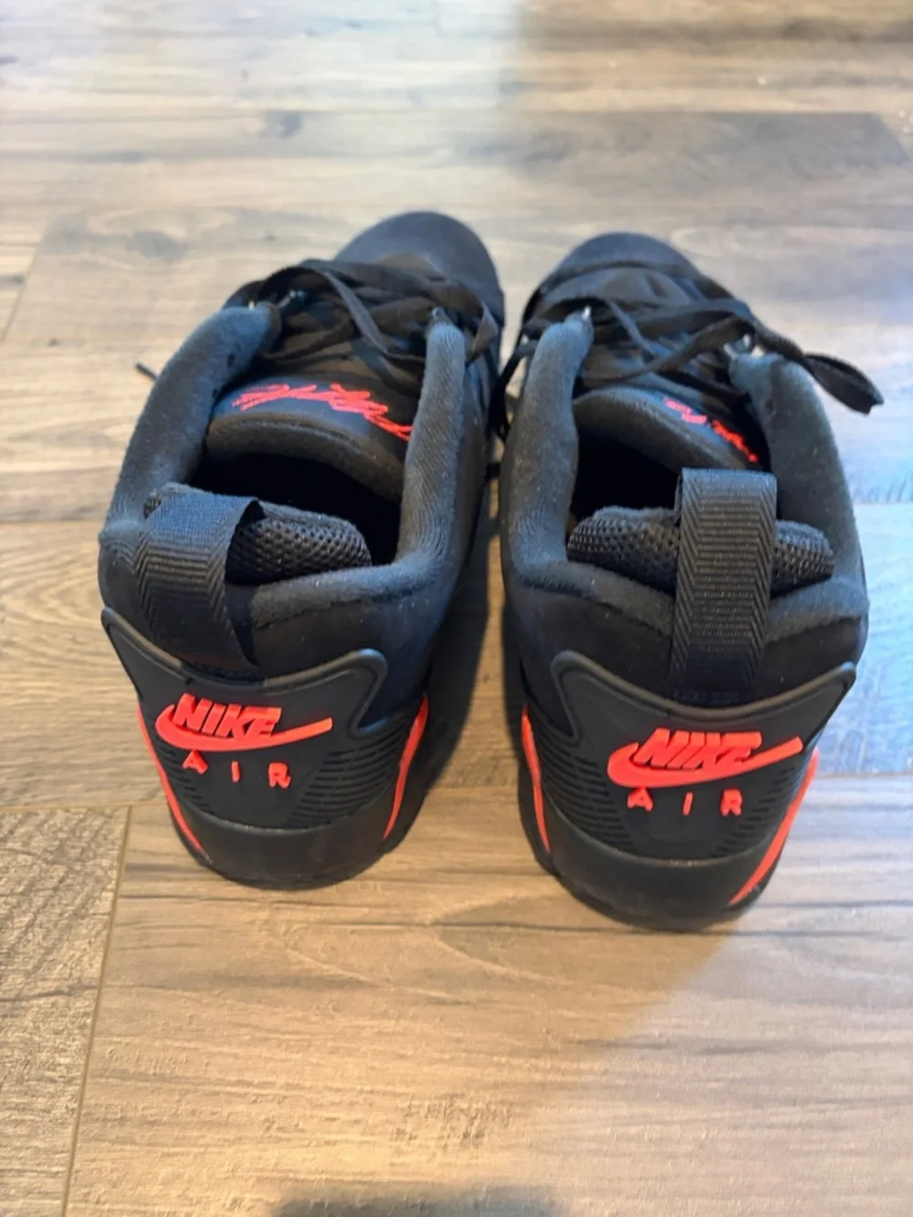 Jordan comfortable black