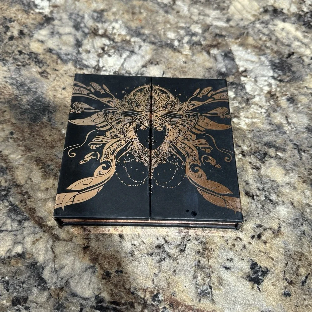 Luminess Cosmetics Eyeshadow Palette Tarot‎ Series The World