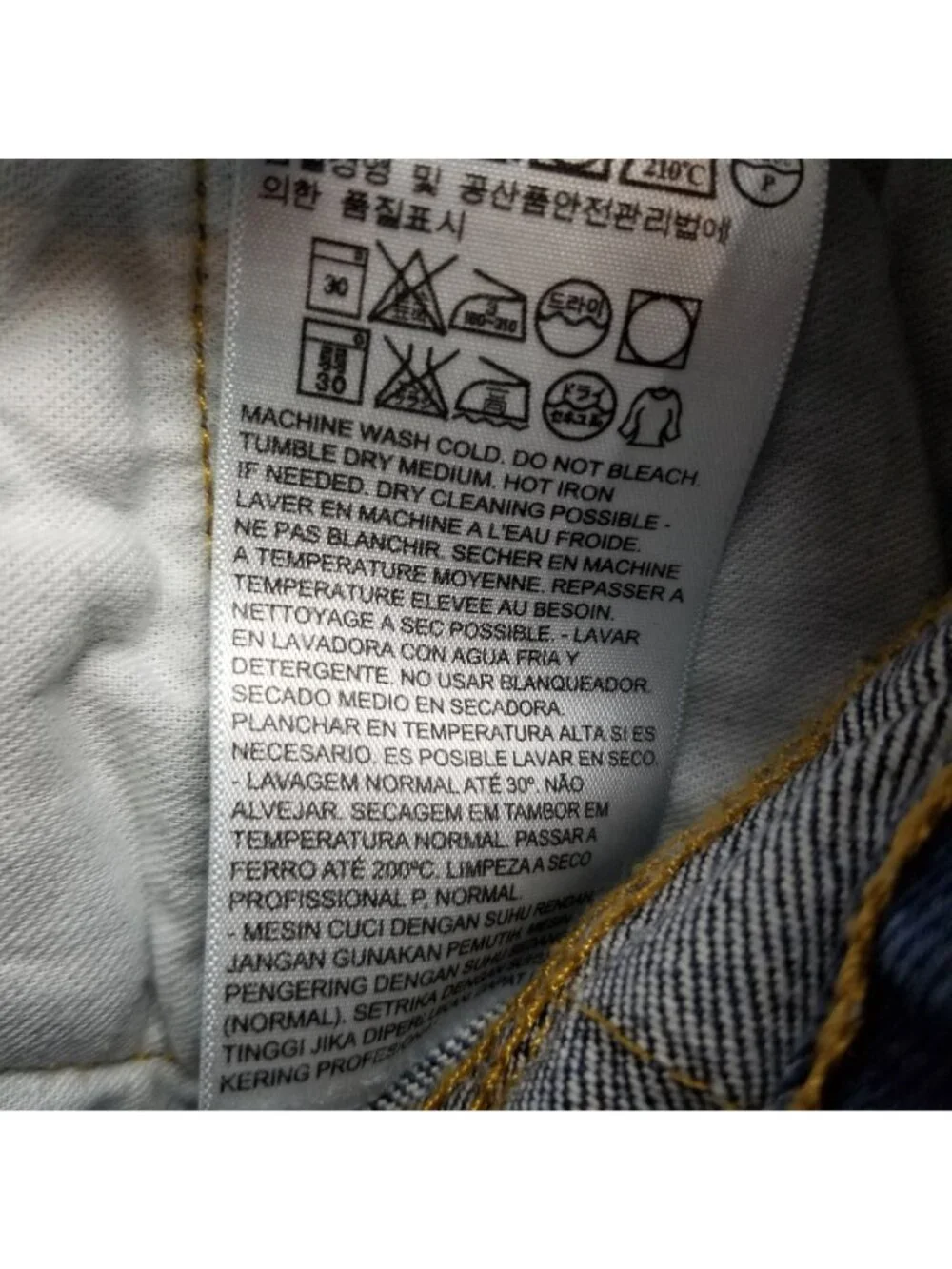 Levi's