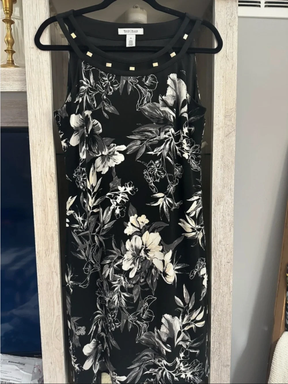 White House Black Market Black & White Floral Midi Skirt