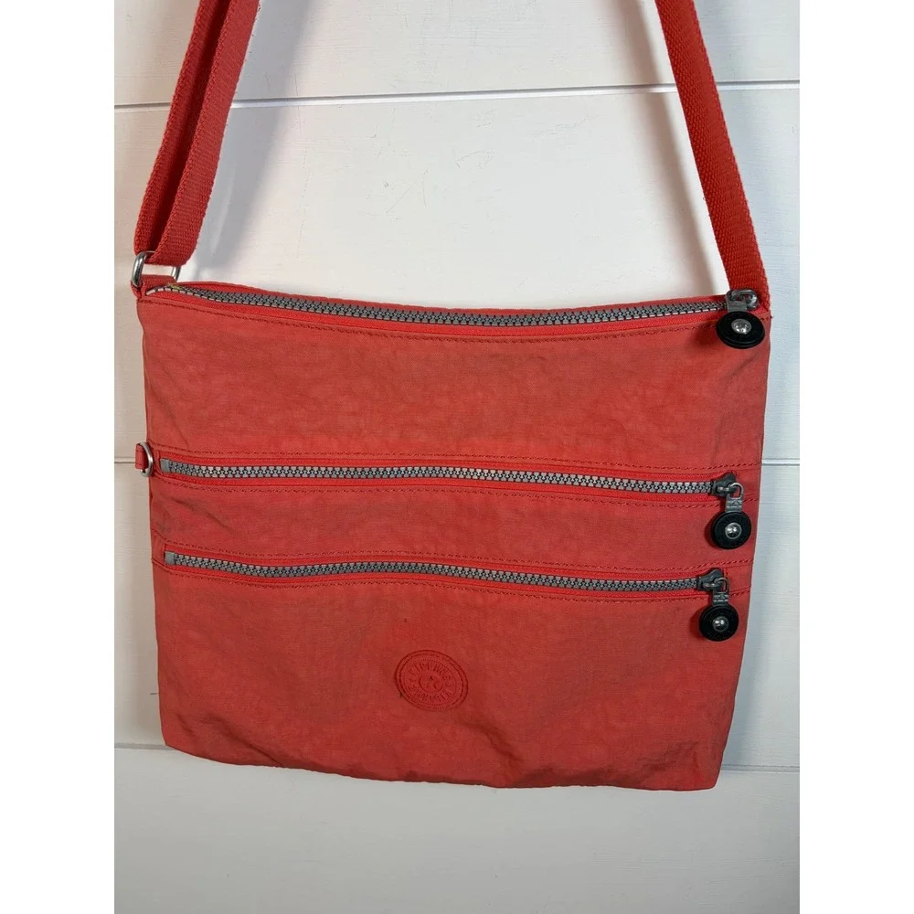 Kipling alvar crossbody