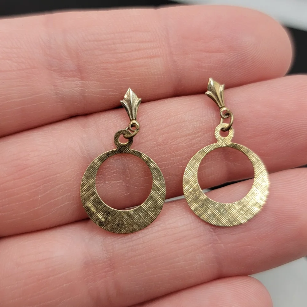 Vintage gold tone