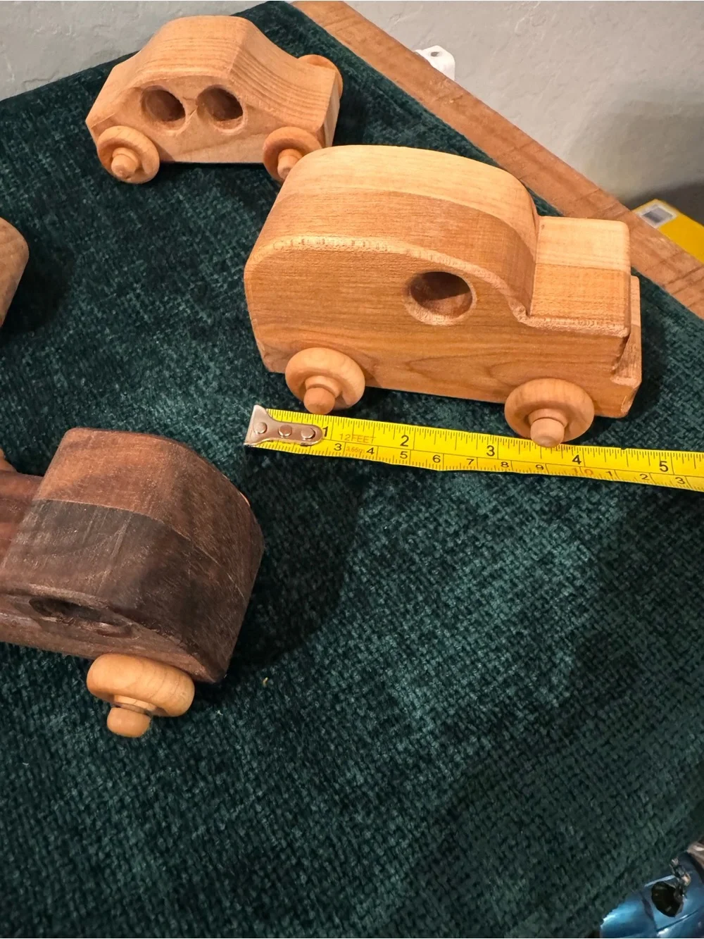 N/A set handcrafted